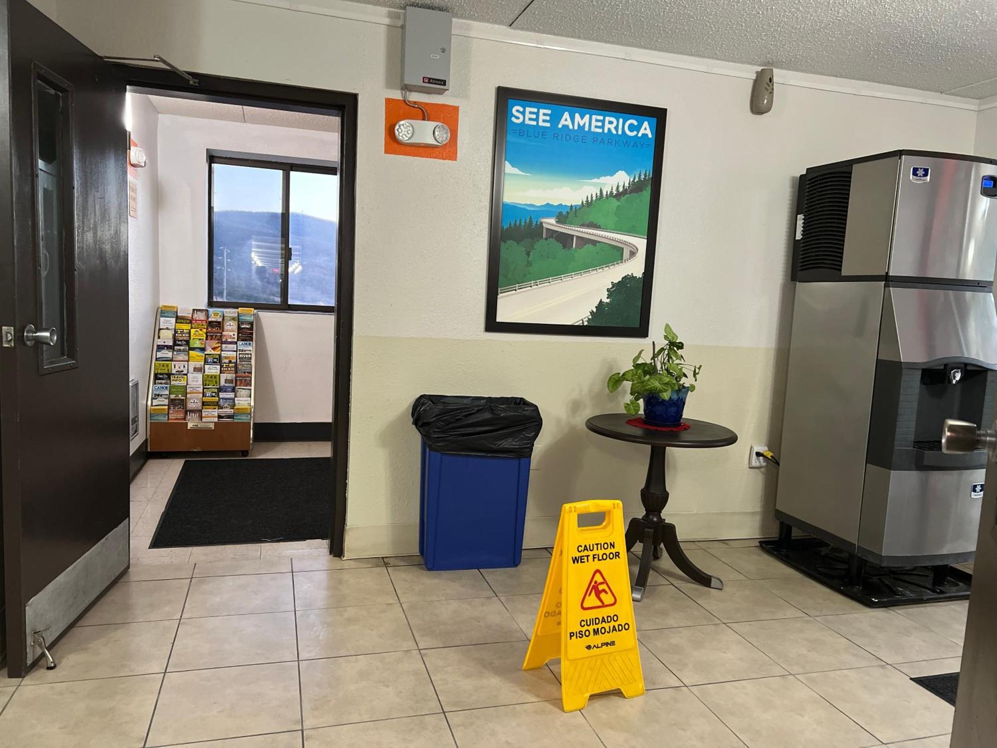 Travelodge By Wyndham Wytheville Luaran gambar